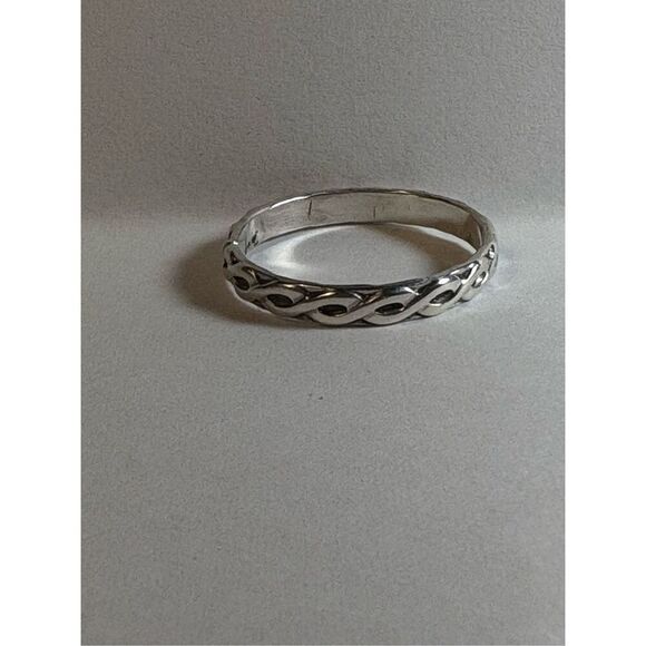 Ring, Minimalist Sterling Silver Band Ring, Braided, NEW, Handmade - Picture 9 of 9